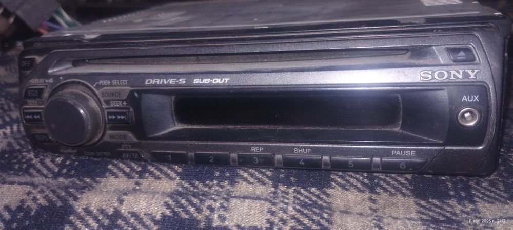 Магнитола Sony cdx-gt121
