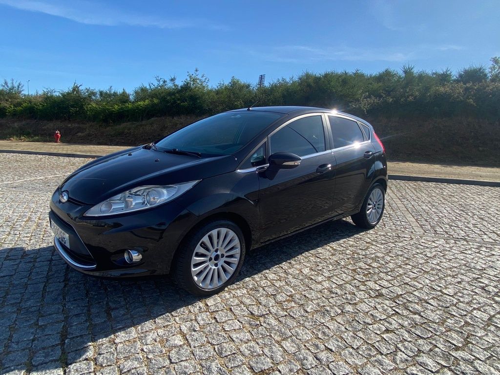 Vendo Ford Fiesta 1.2