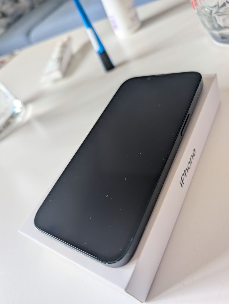 IPhone 14 128 GB, 85% baterii