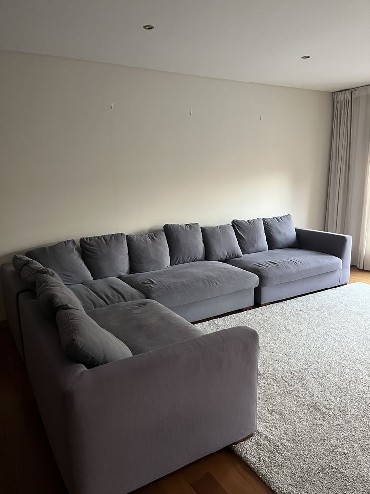 Sofa cinza praticamente novo