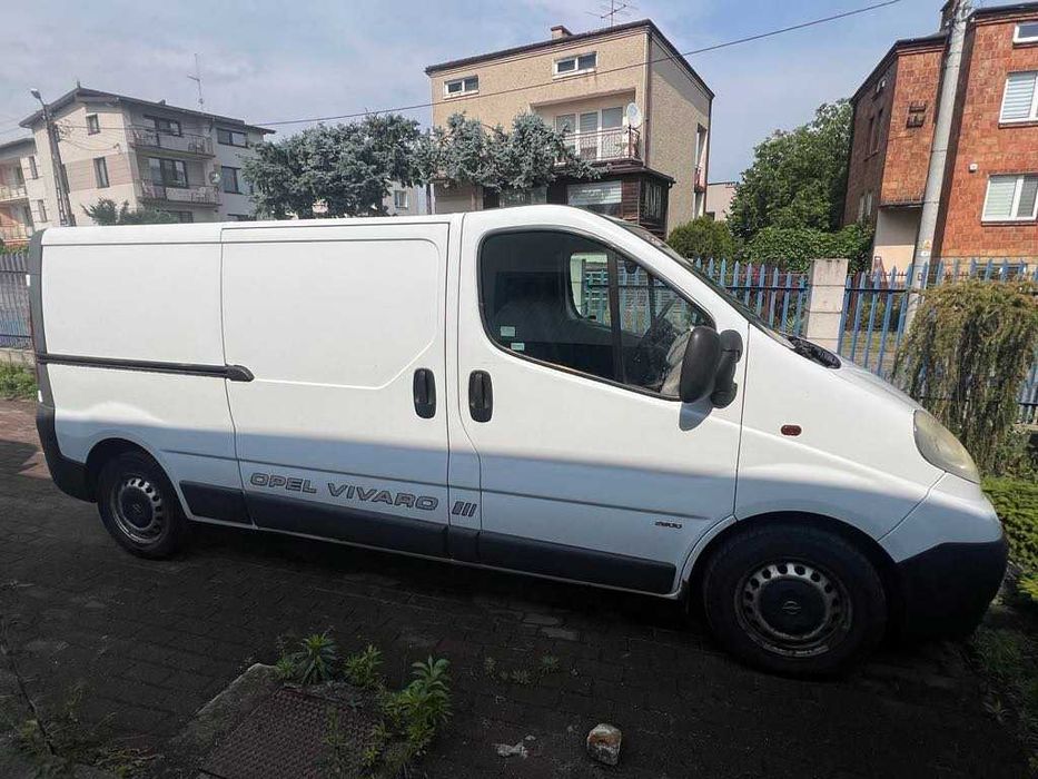 Opel Vivaro 2008r blaszak
