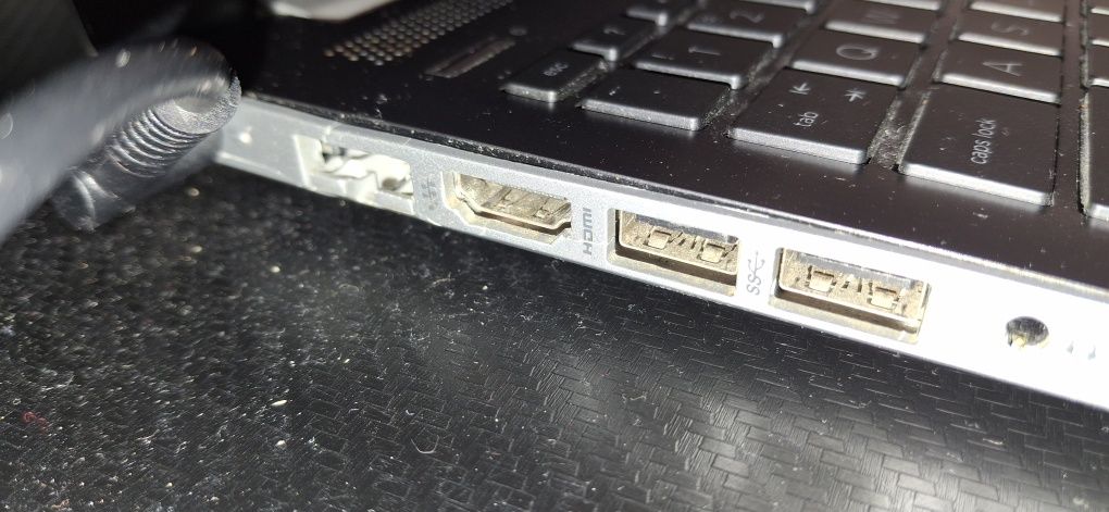 Portátil Hp 15-da0032nr