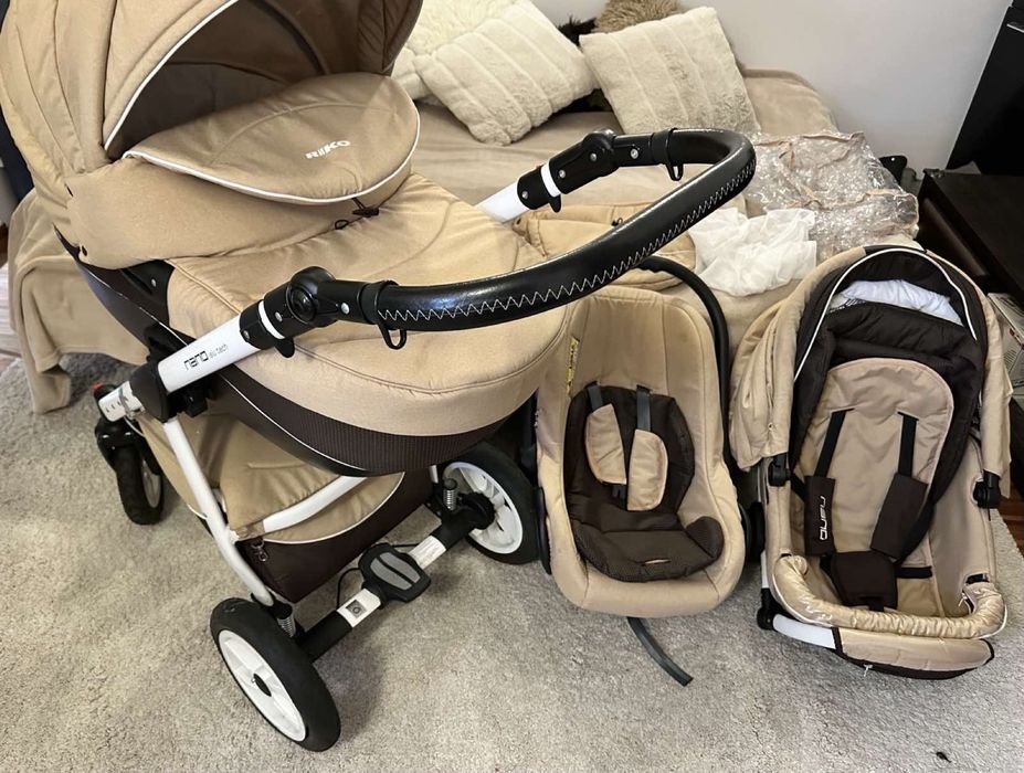 Каляска 3 в 1 в доброму стані