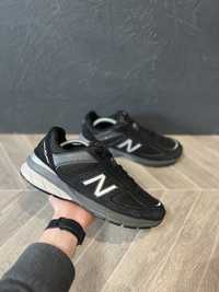 Чоловічі замшеві кросівки new balance 990 v5