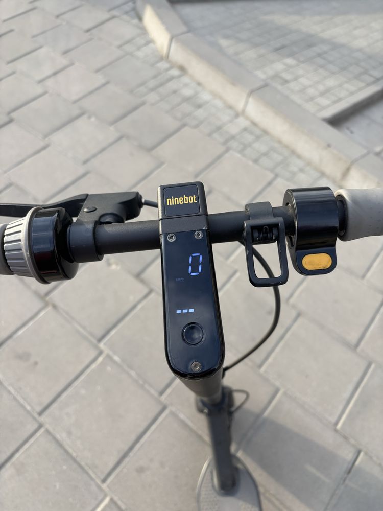 Електросамокат Ninebot MAX G30