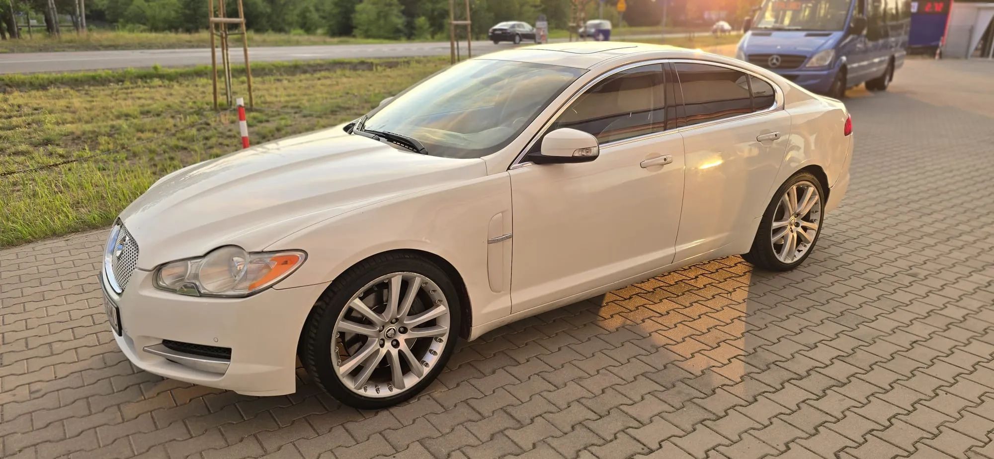 Jaguar XF Jaguar XF 2011r. Lift ,4.2 V8 416KM Premium Luxury Supercharget