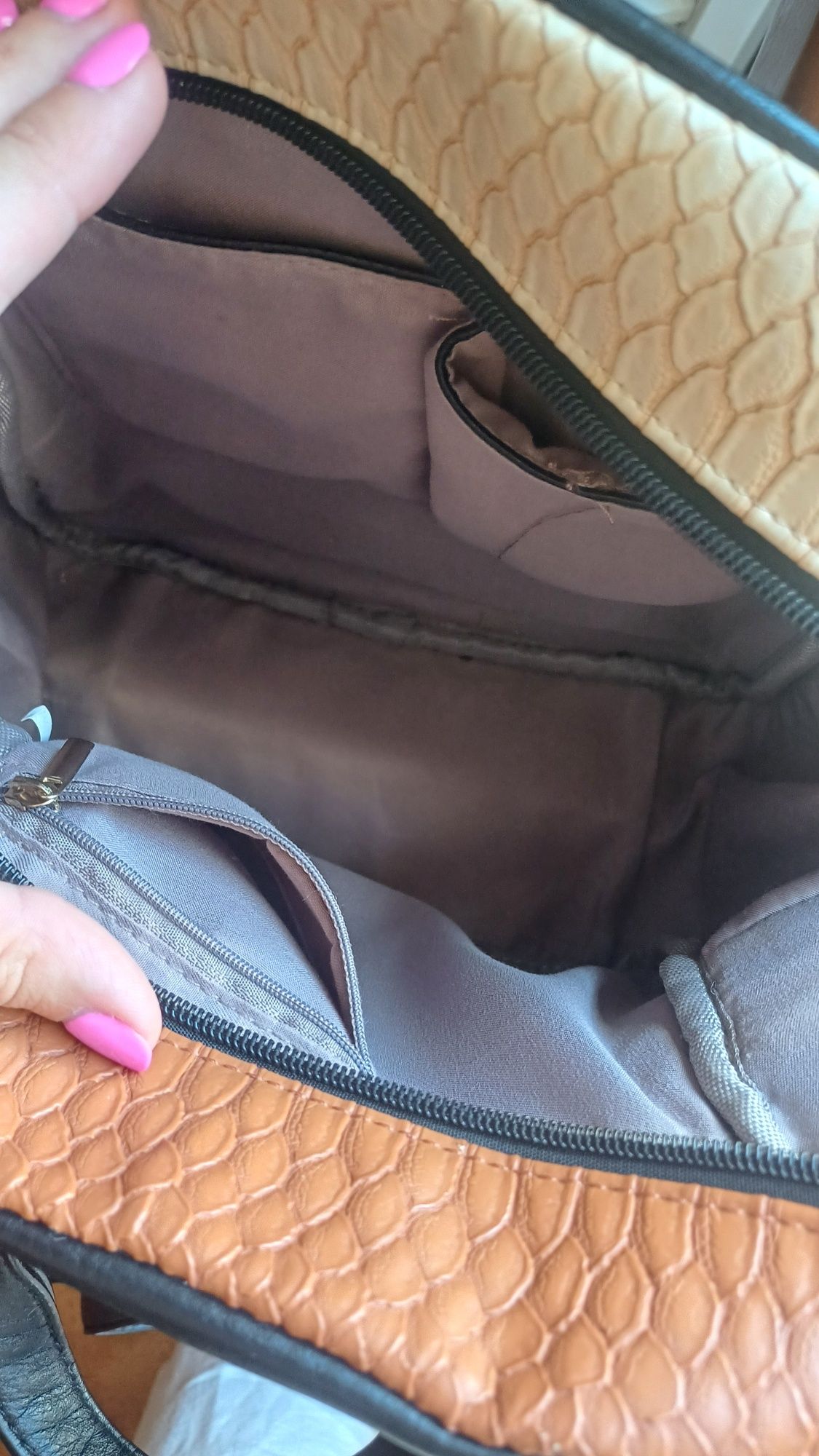Mochila MK pouco usada