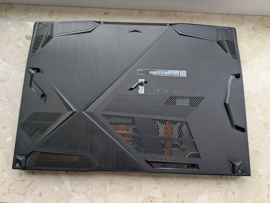 Laptop MSI gf63, RTX 3050