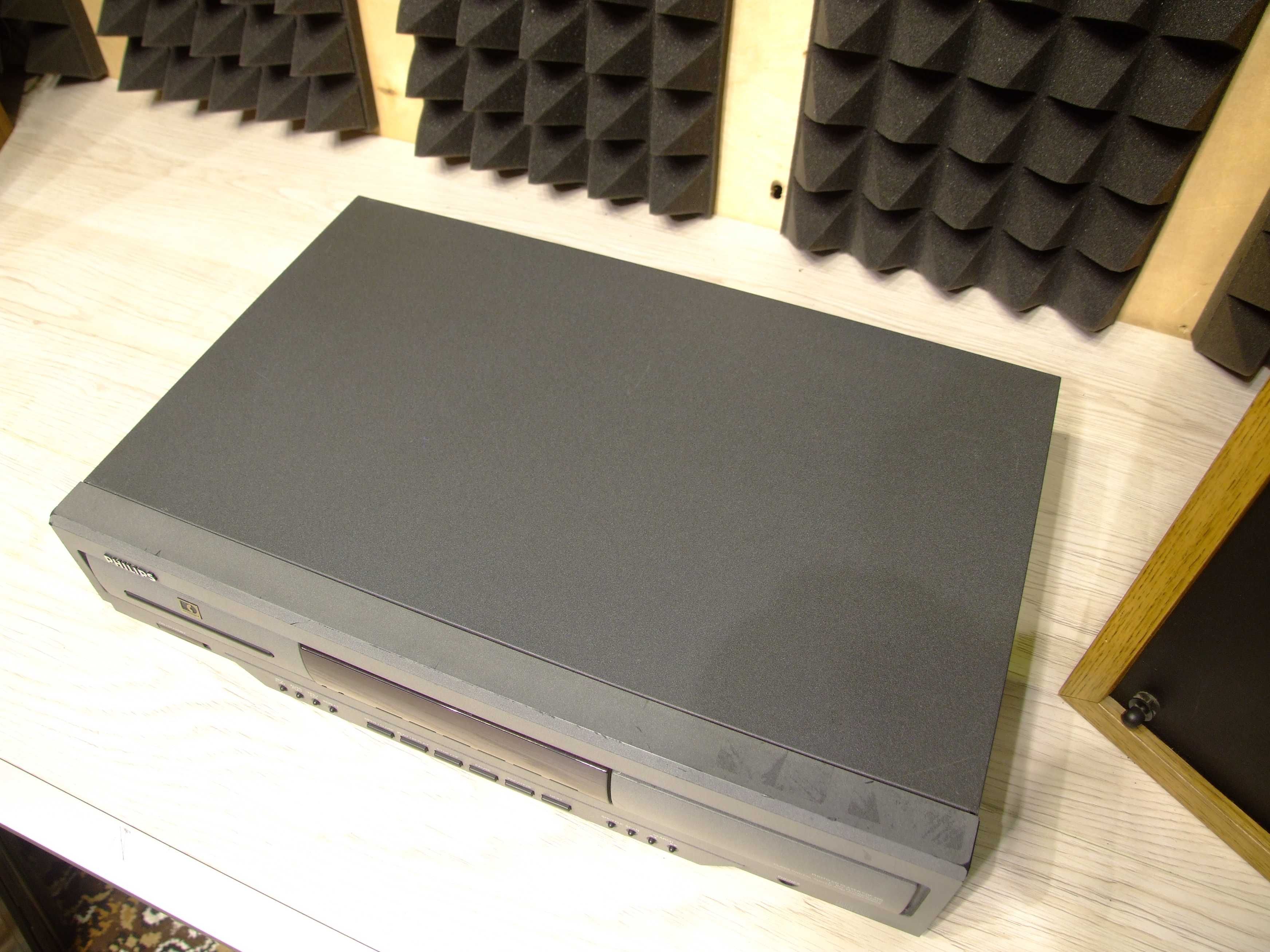 CD програвач Philips CDF-200. Транспорт CDM 9/44. Без передплати