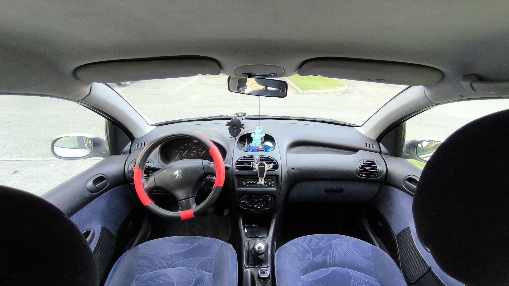 Peugeot 206 - ano 2001