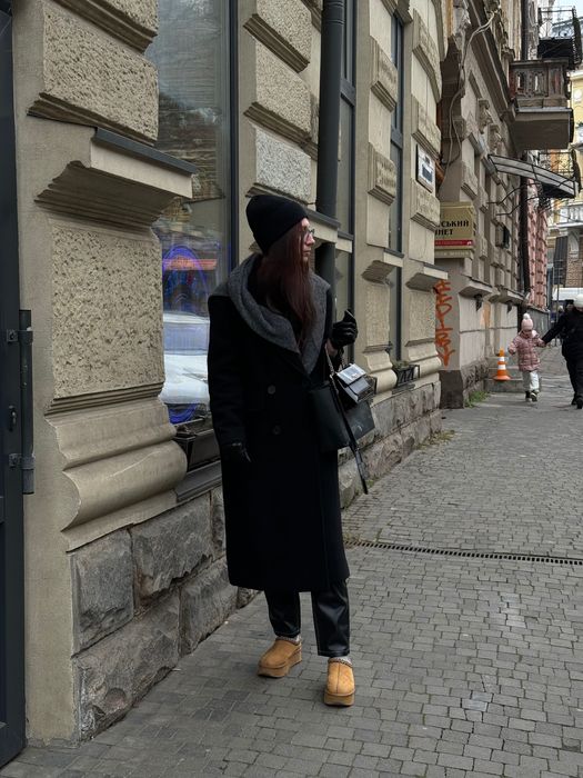 Zara пальто чорне