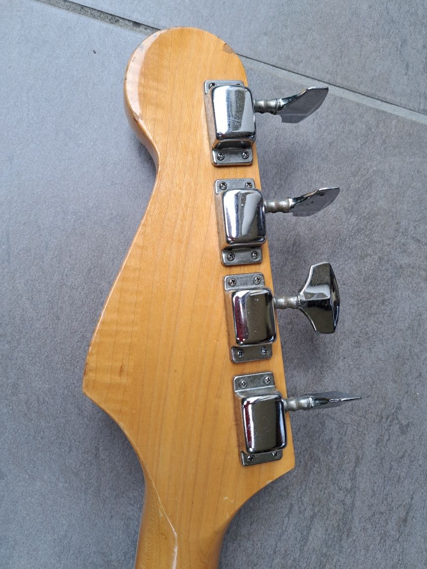 Gitara basowa Jazz Bass Columbus Japan.