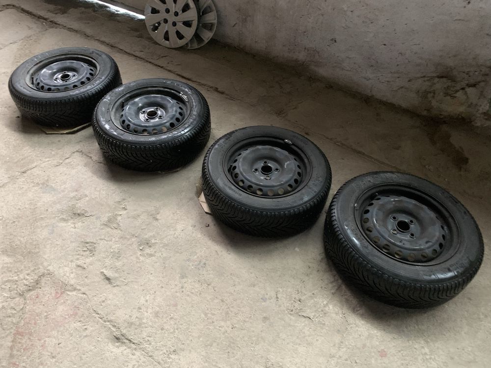 Opony zimowe 185/65/R15 kleber z felgami stalowymi 2021