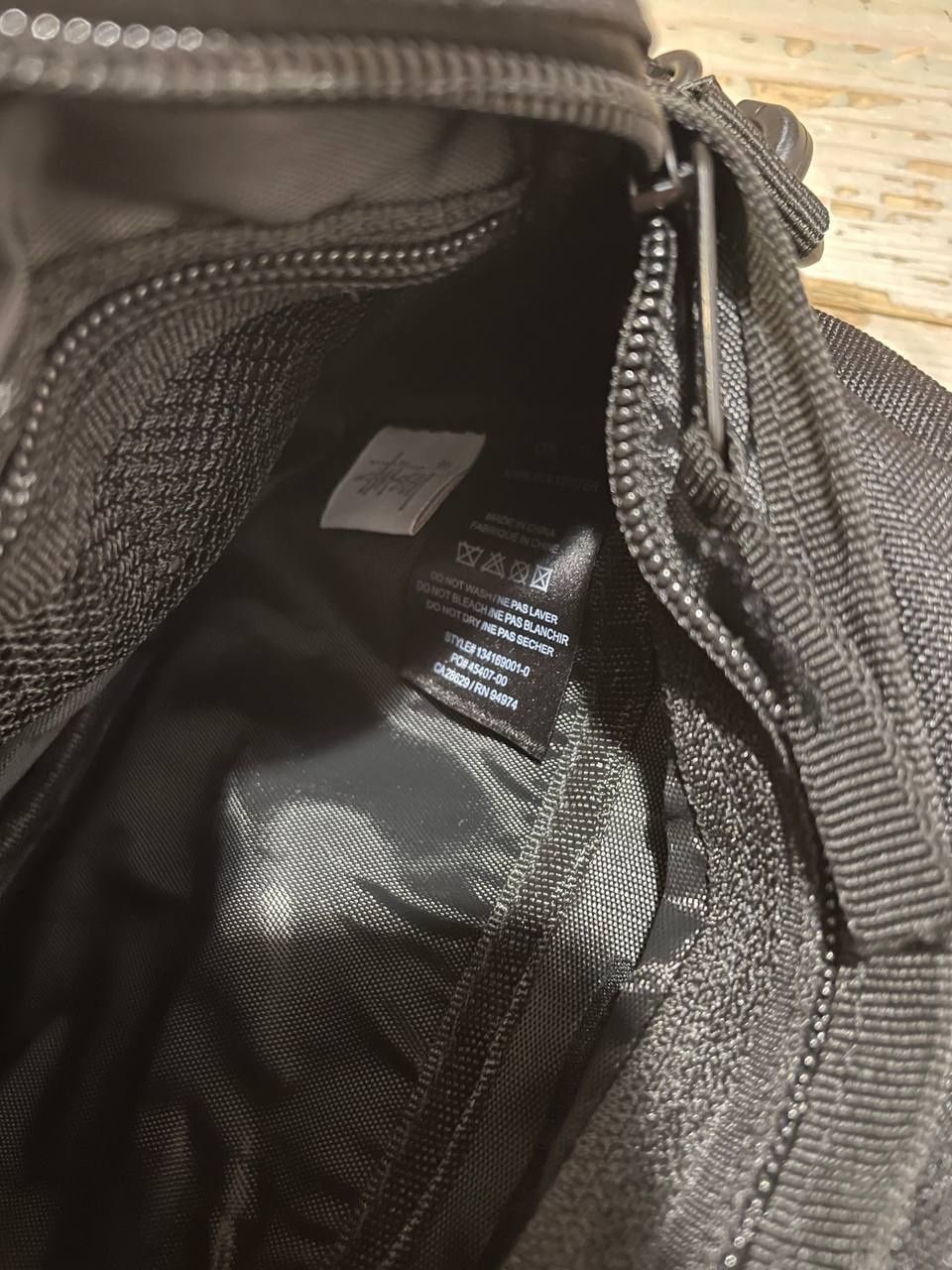 Saszetka stüssy czarna