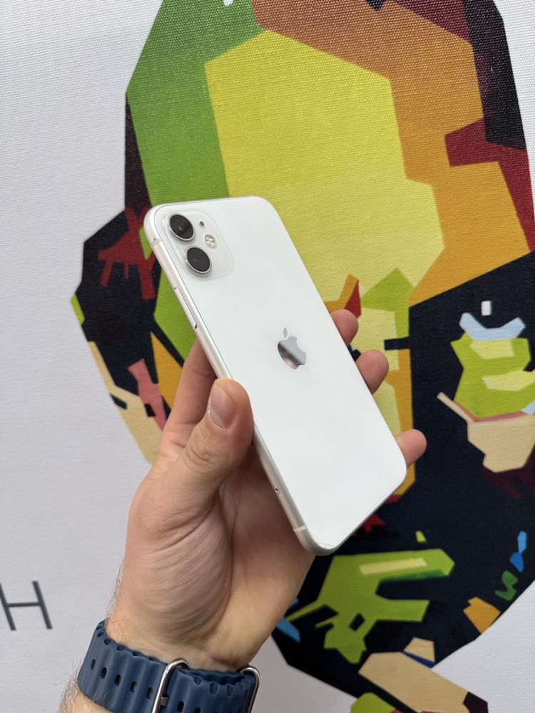 iPhone 11.64Gb white Unlock