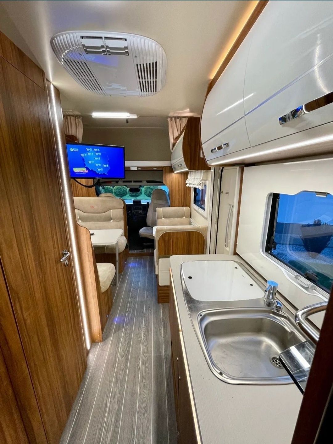 Wynajem VIP Kamper