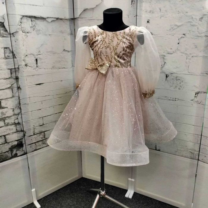 Сукня плаття різні кольори пишне пух паєтки квіточка весна мавка 4-6 р