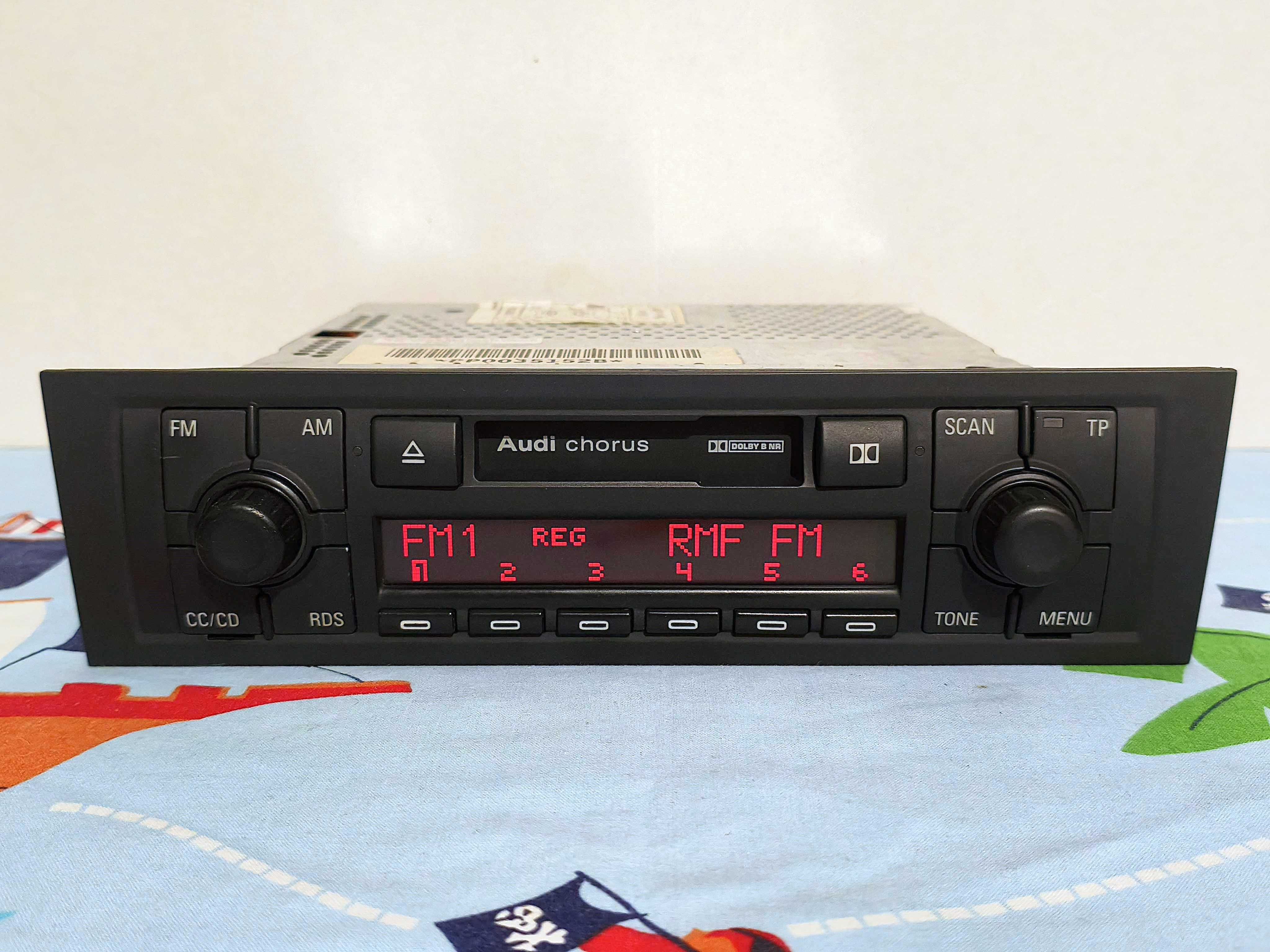 Radio Audi Chorus 2 A3 8P + KOD - Stan BDB