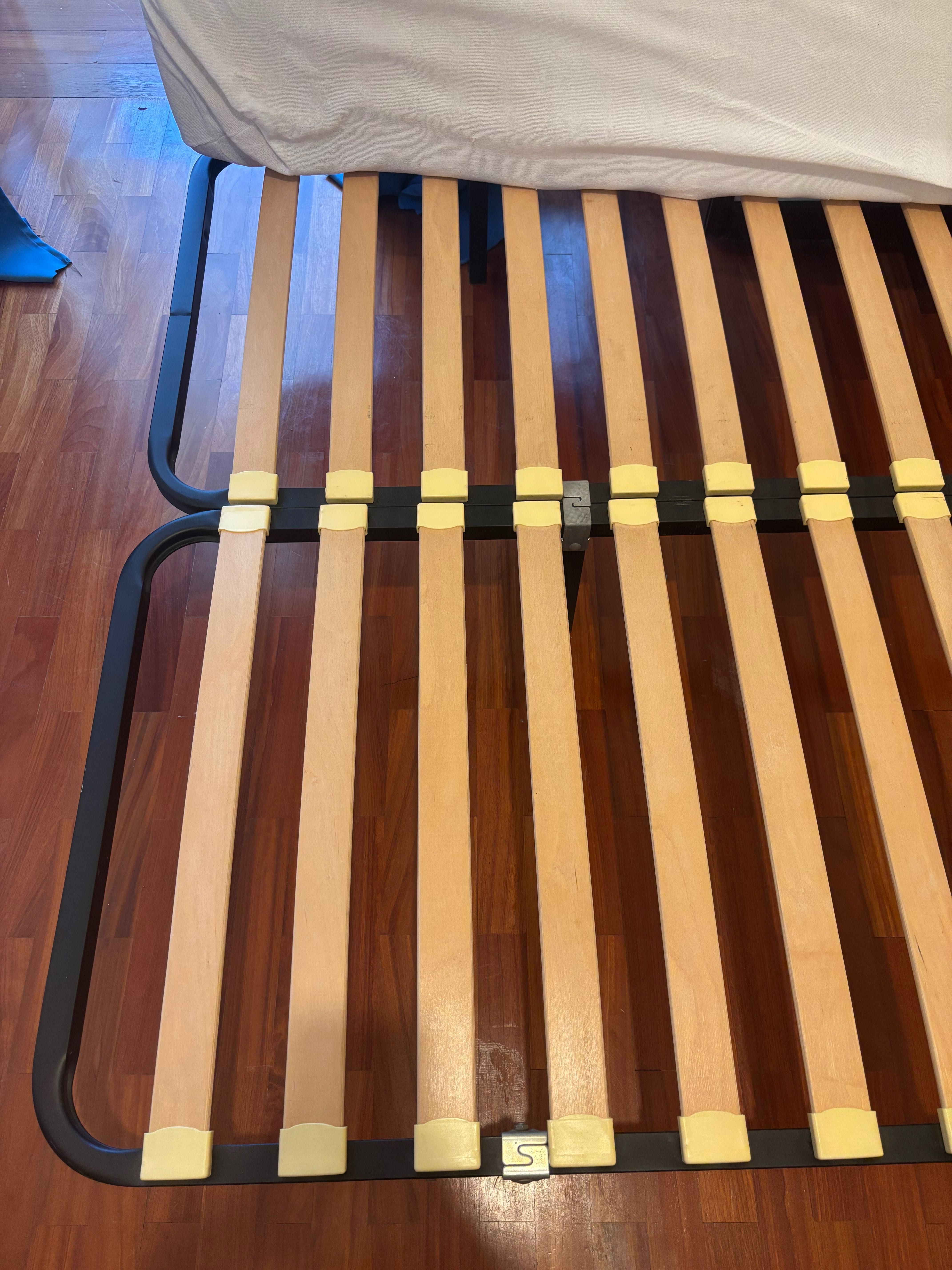 Cama de casal + colchão de oferta