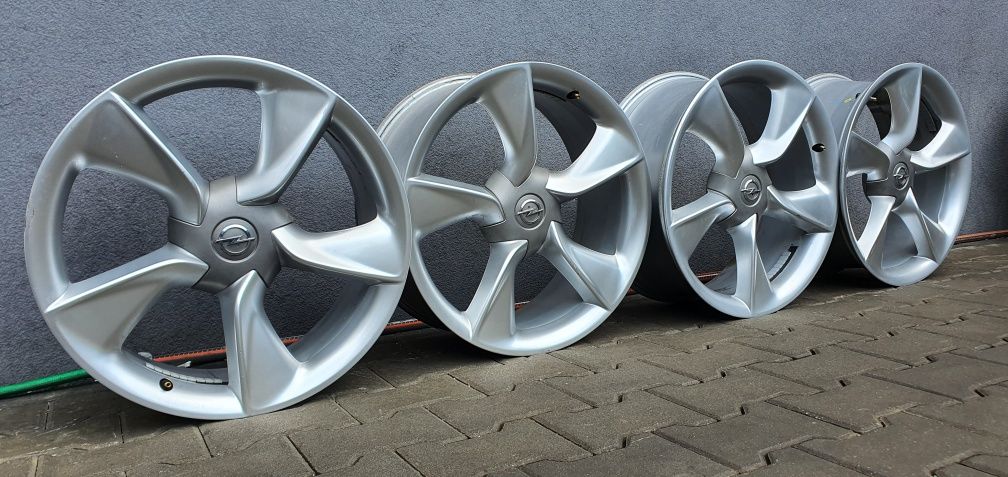"19 5x115 Opel Astra Gtc Insignia B
