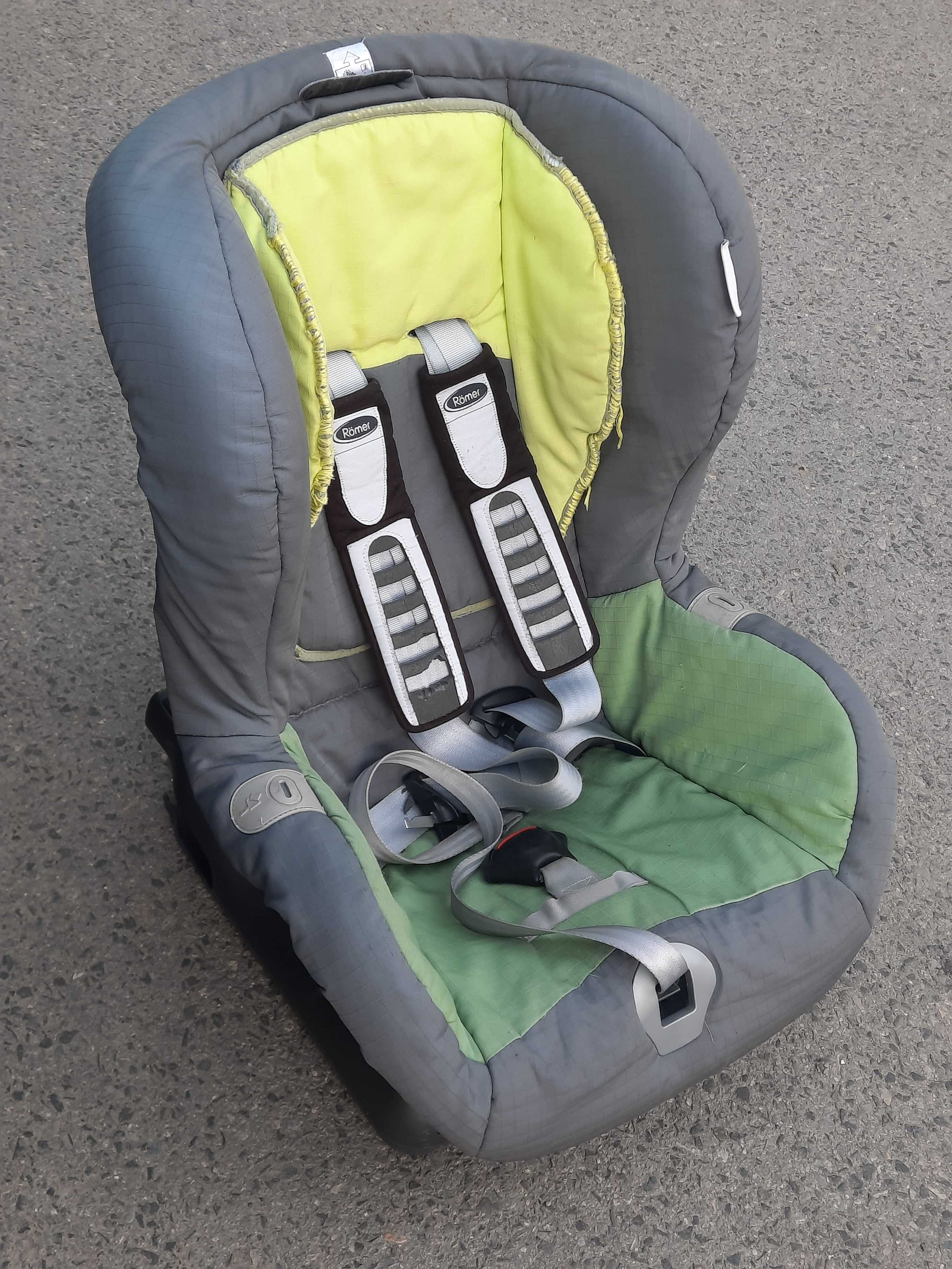 Bezpieczny ISOFIX fotelik Römer 9-18kg Britax Romer funkcja spania