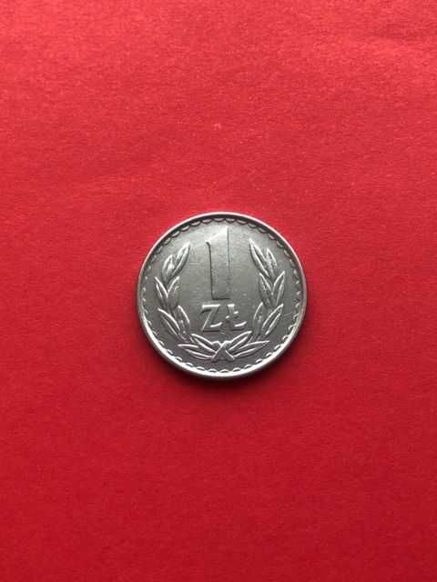 1 złoty . Moneta z roku 1983 . Piękny stan .