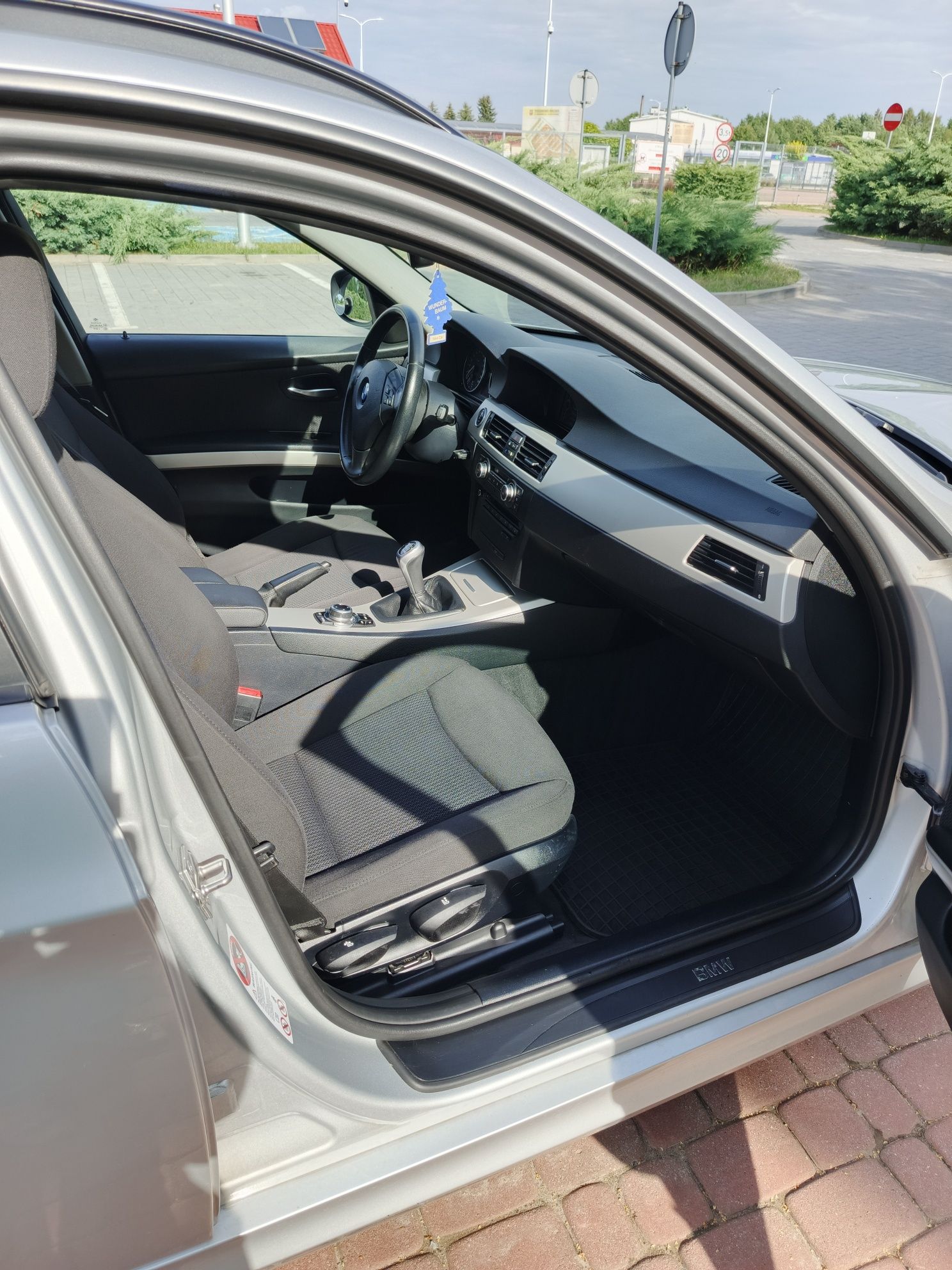 BMW E91 2,0 diesel 143km