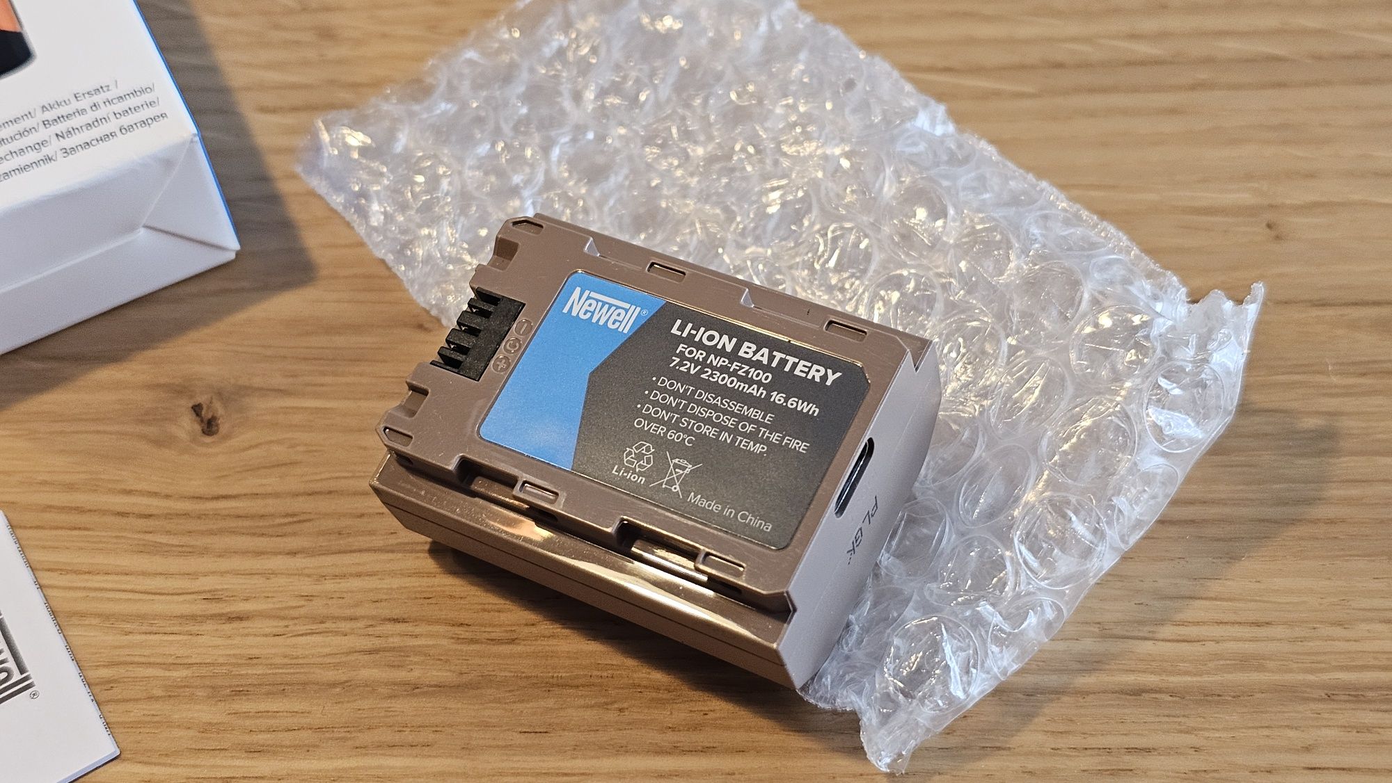 Newell NP-FZ100 Nowa  rownież ładowanie USB-C