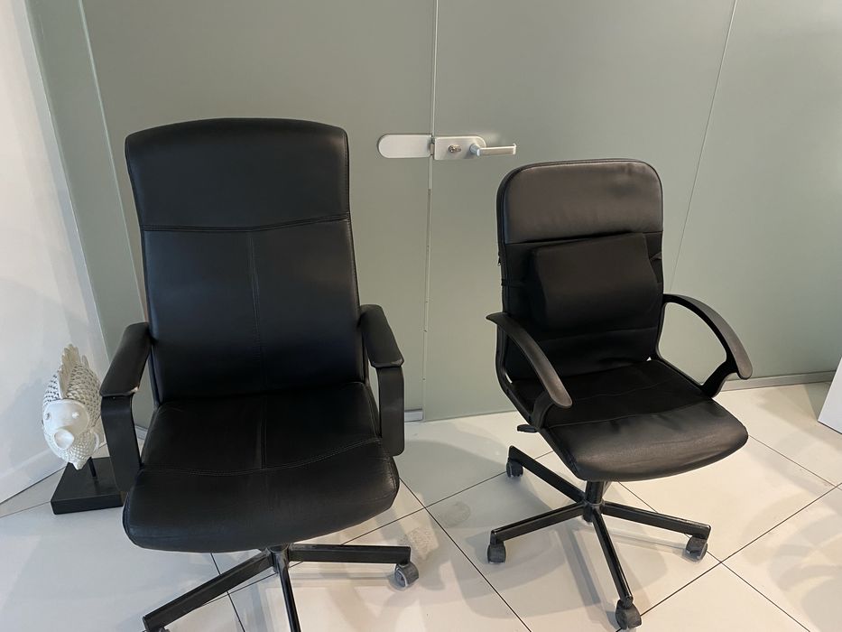 Продам офісні крісла