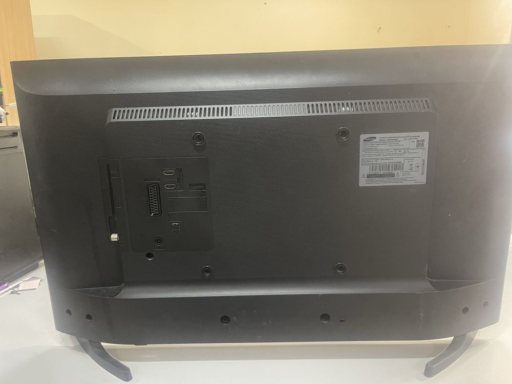 Ue32j4000 samsung