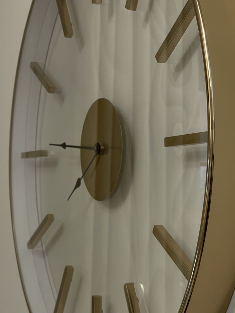 Złoty zegar marki Kler
