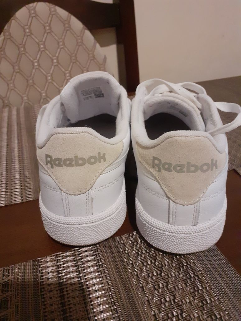 Кросівки Reebok жіночі 37,5розмір 24см