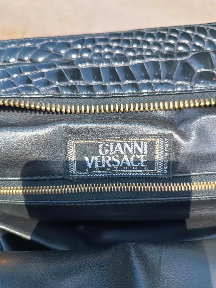 Oryginalna torebka Gianni Versace crocodile embossed leather black