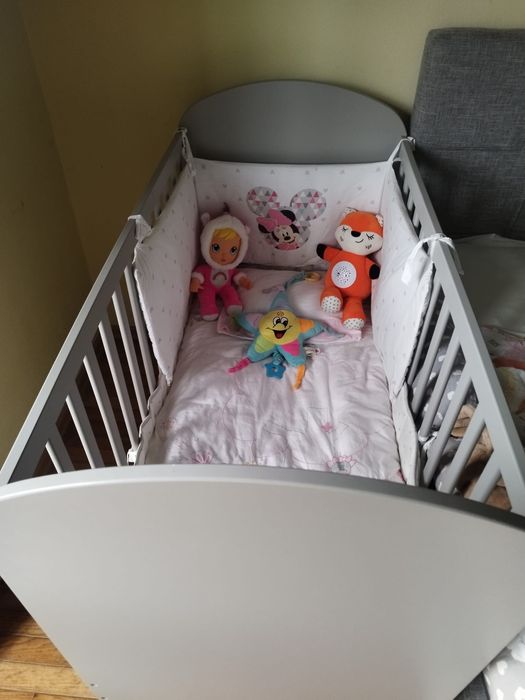 Cama de bebe e bom estado