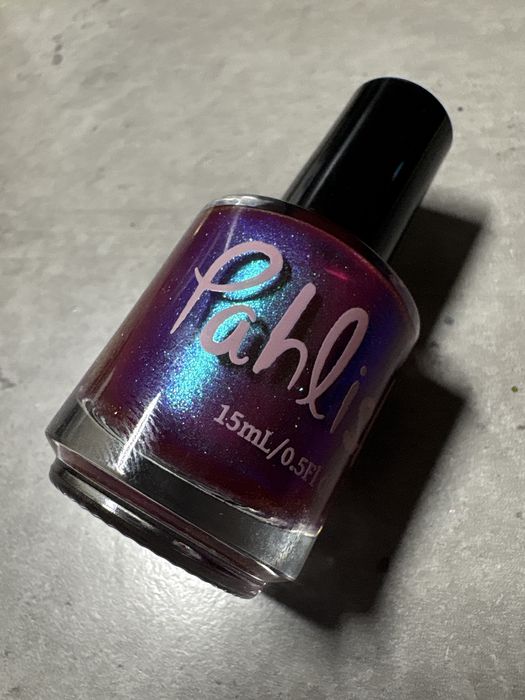 Pahlish lakker do paznokci Red Wine Supernova