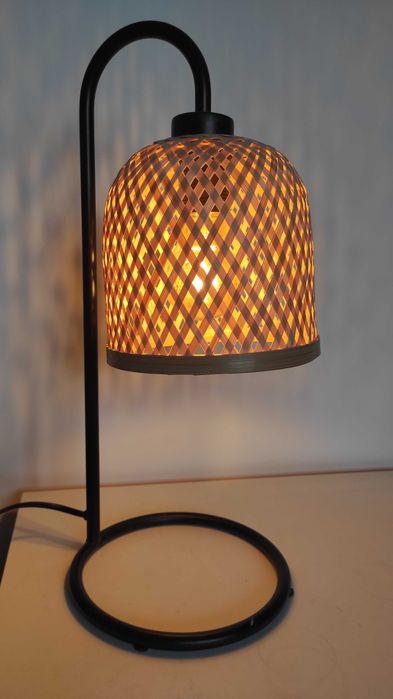 Lampa stojąca mała