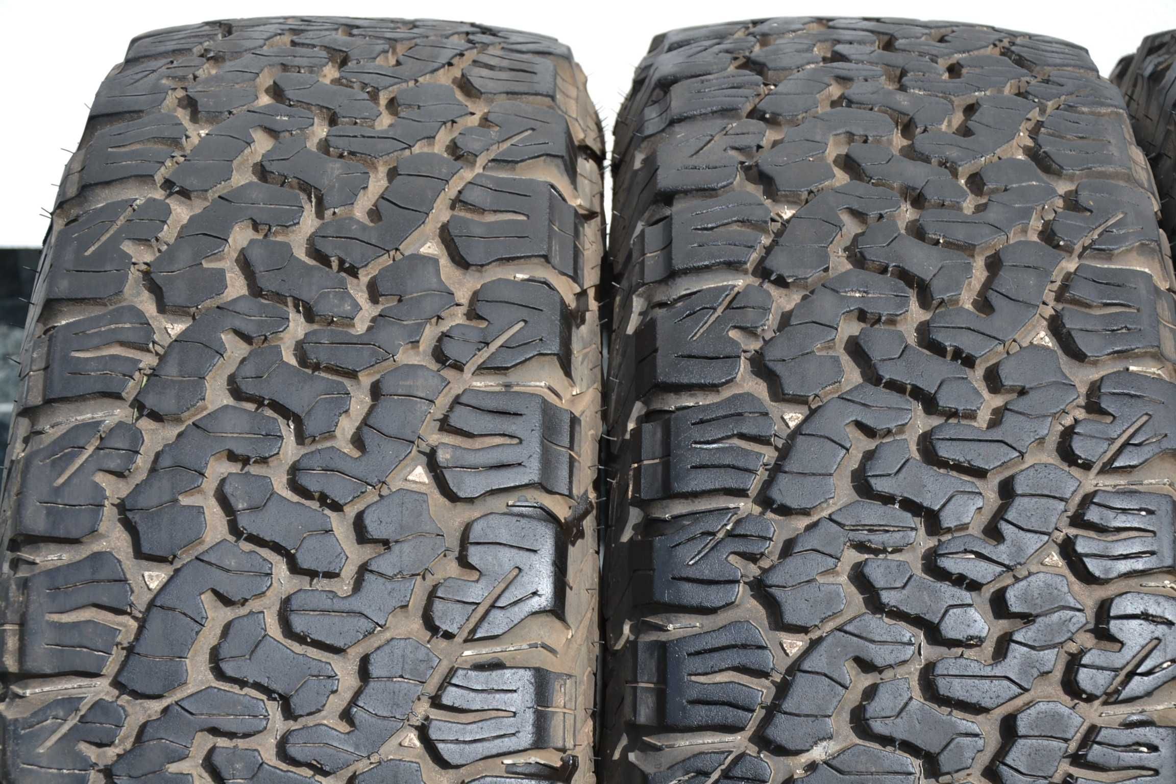 BFGoodrich All Terrain T/A KO2 255/65R17 114/110 S 2022