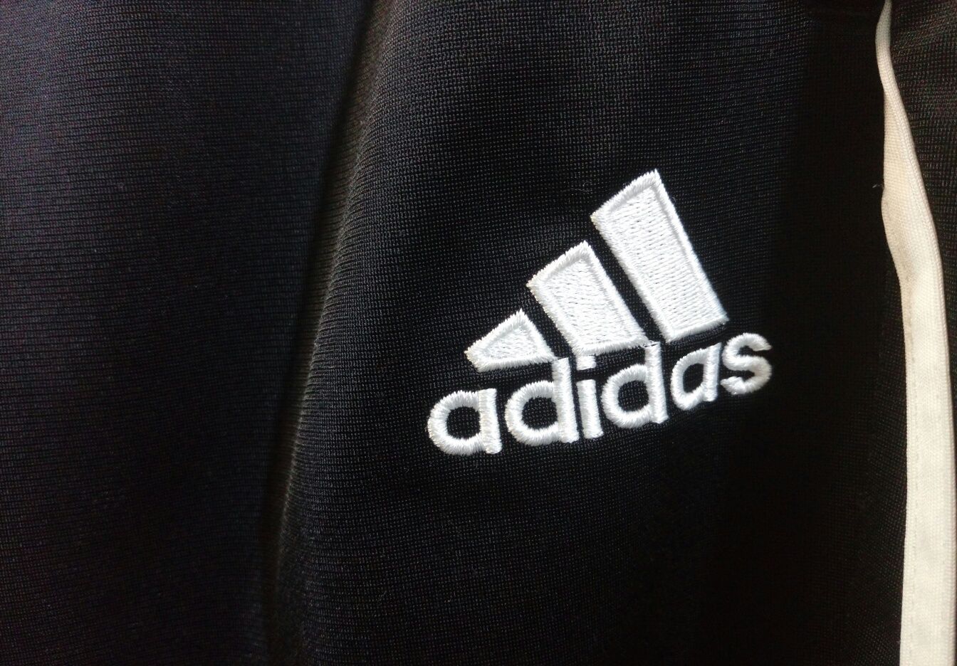 Оригінал р. S чоловічі спортивні штани Adidas