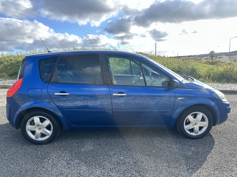 Renault scenic 1.5 dci previlege