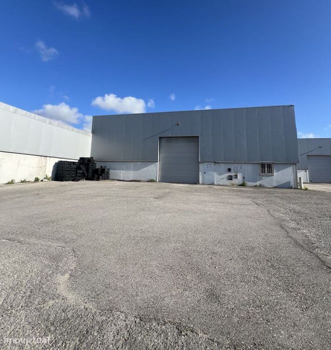 Pavilhão industrial c/ponte rolantes