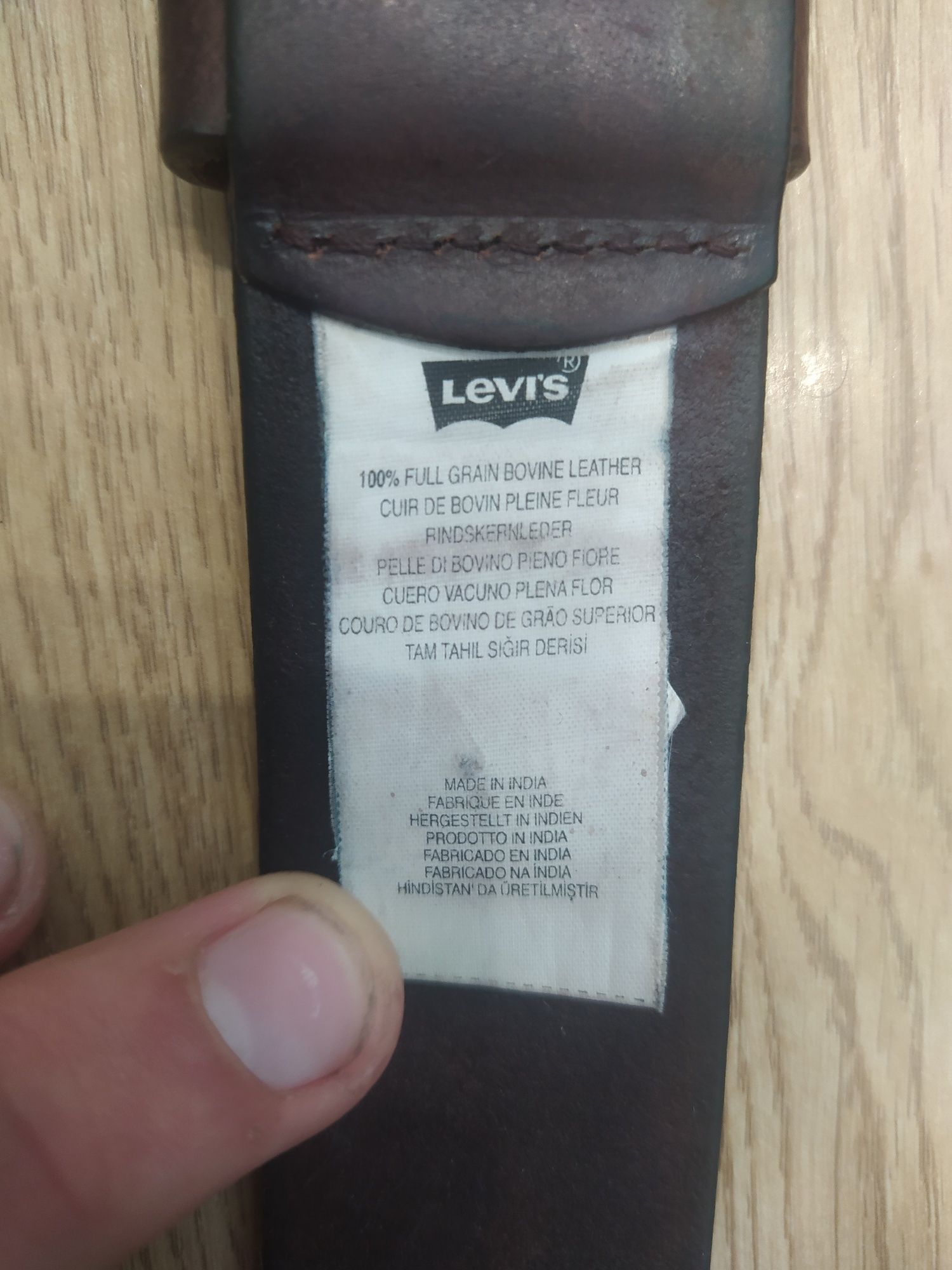 Чоловічий шкіряний ремінь Levi's