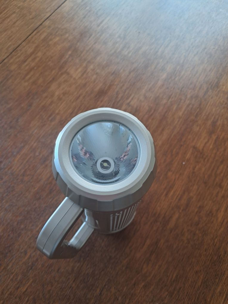 Radio USB z latarką