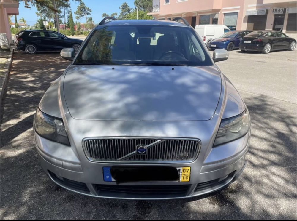 Vendo ou Troco Volvo V50 por Comercial
