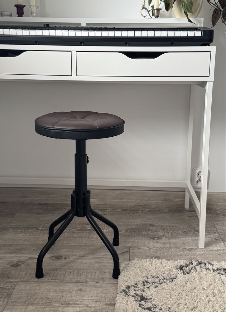Stołek / taboret do pianina marki Stim - stan idealny