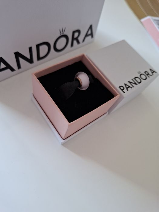 Orginalny charms Pandora różowe złoto