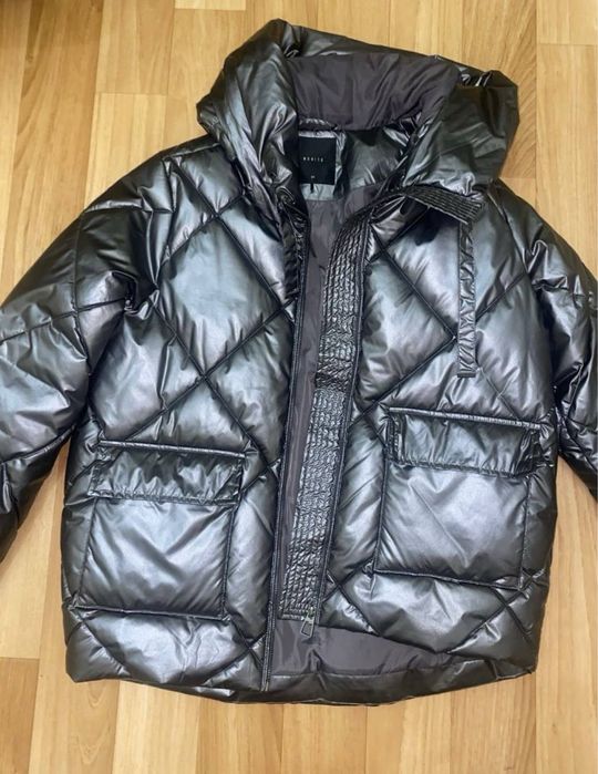 Куртка mohito нова