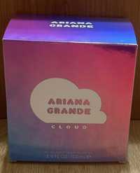 Pudełko po perfumie Ariana Grande Cloud