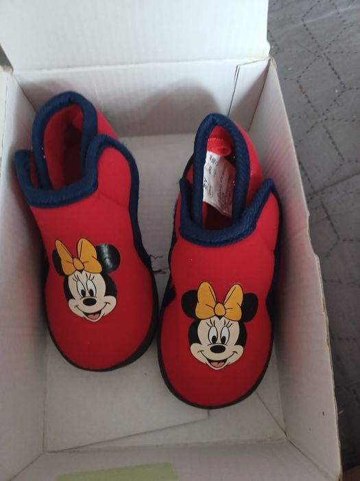 Pantufas zippy  numer 23 usadas 1 vez