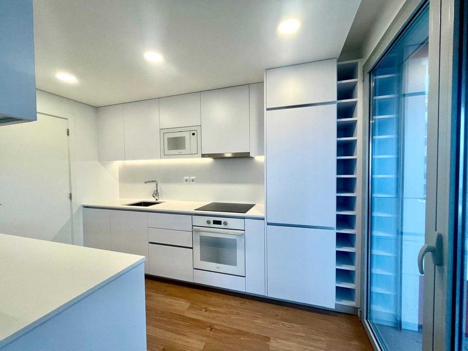 Excelente T2, novo, junto ao Gaia Shopping