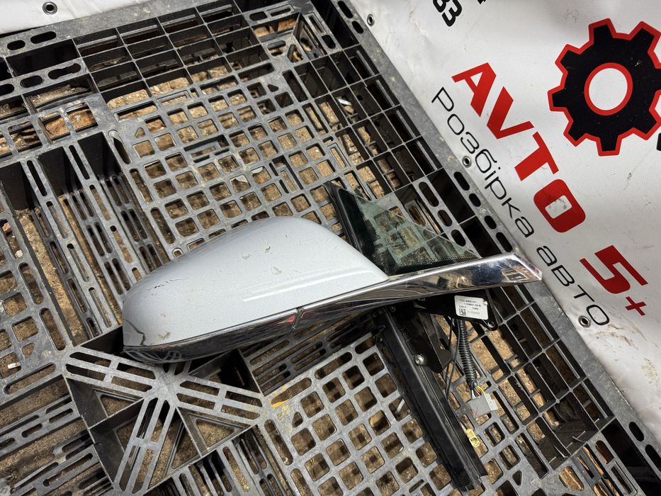 Дзеркало бпереднє бічне праве ліве Tesla Model S